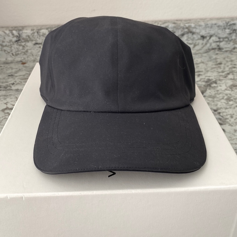 Lululemon hat